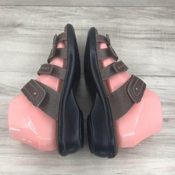 Propet Sandals Women's 7 Brown Leather Hook and Loop Slip On Strappy Shoes - Picture 6 of 11